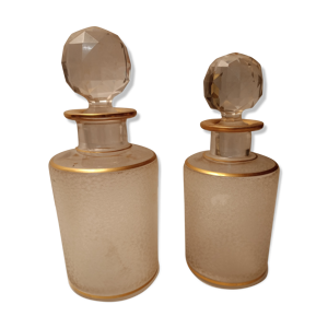 flacons de toilette début