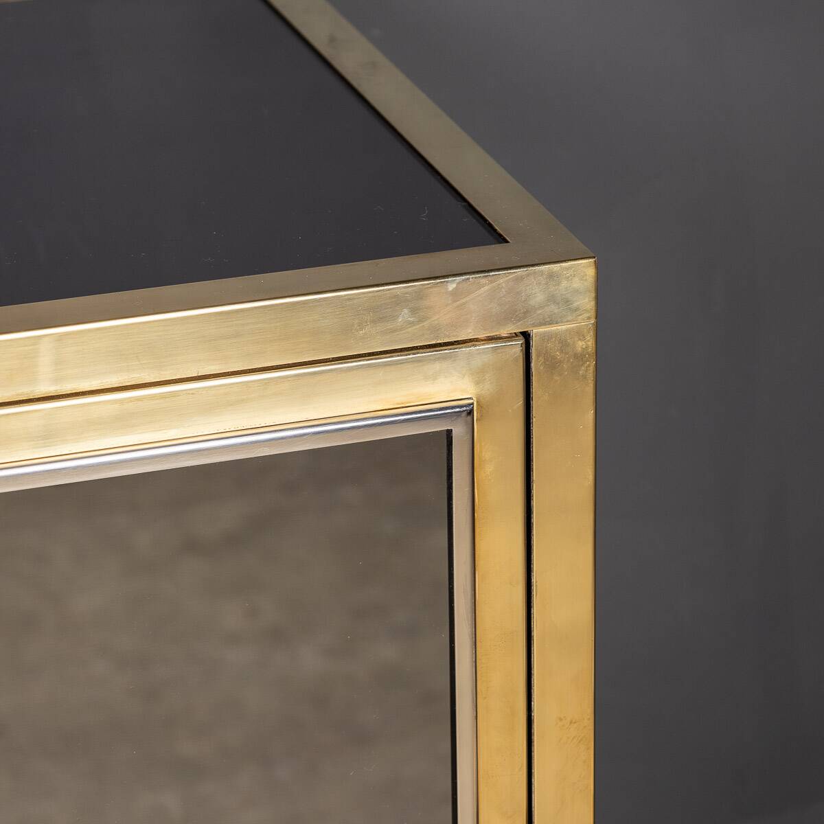 STYLISH 20thC BRASS & MIRRORED SIDEBOARD BY MICHEL PIGNERES c.1970