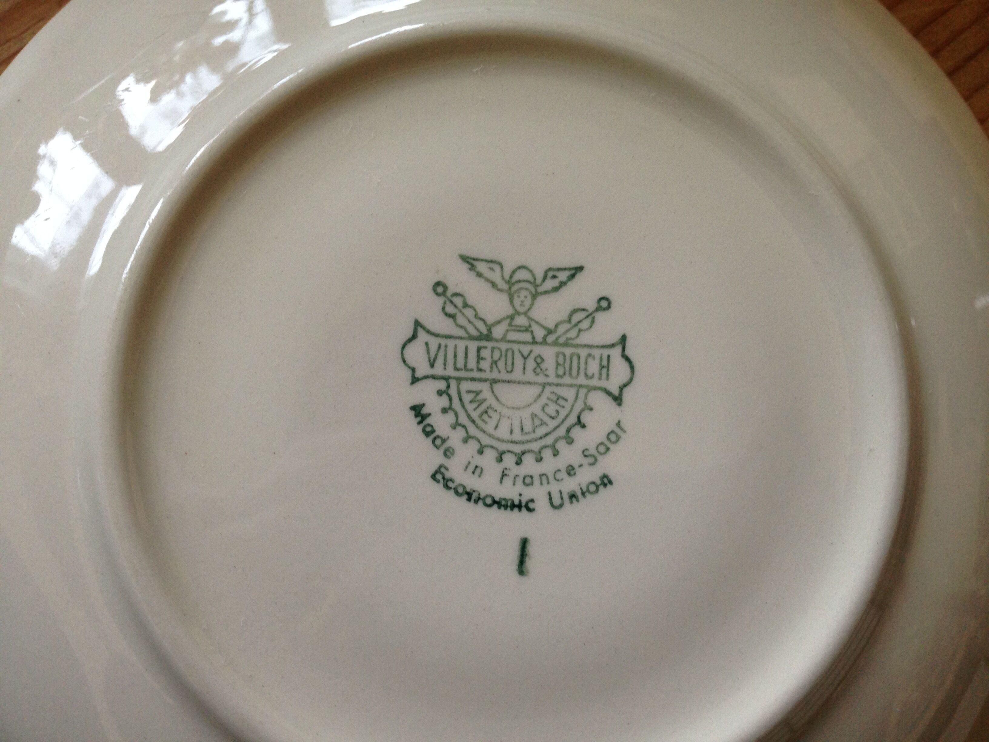 Villeroy tea or coffee service and yellow and black Orlean boch