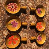 Flower patterned bowls