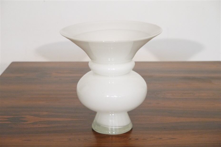 Danish vase in opaline glass 1970