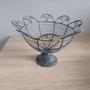 Metal fruit bowl