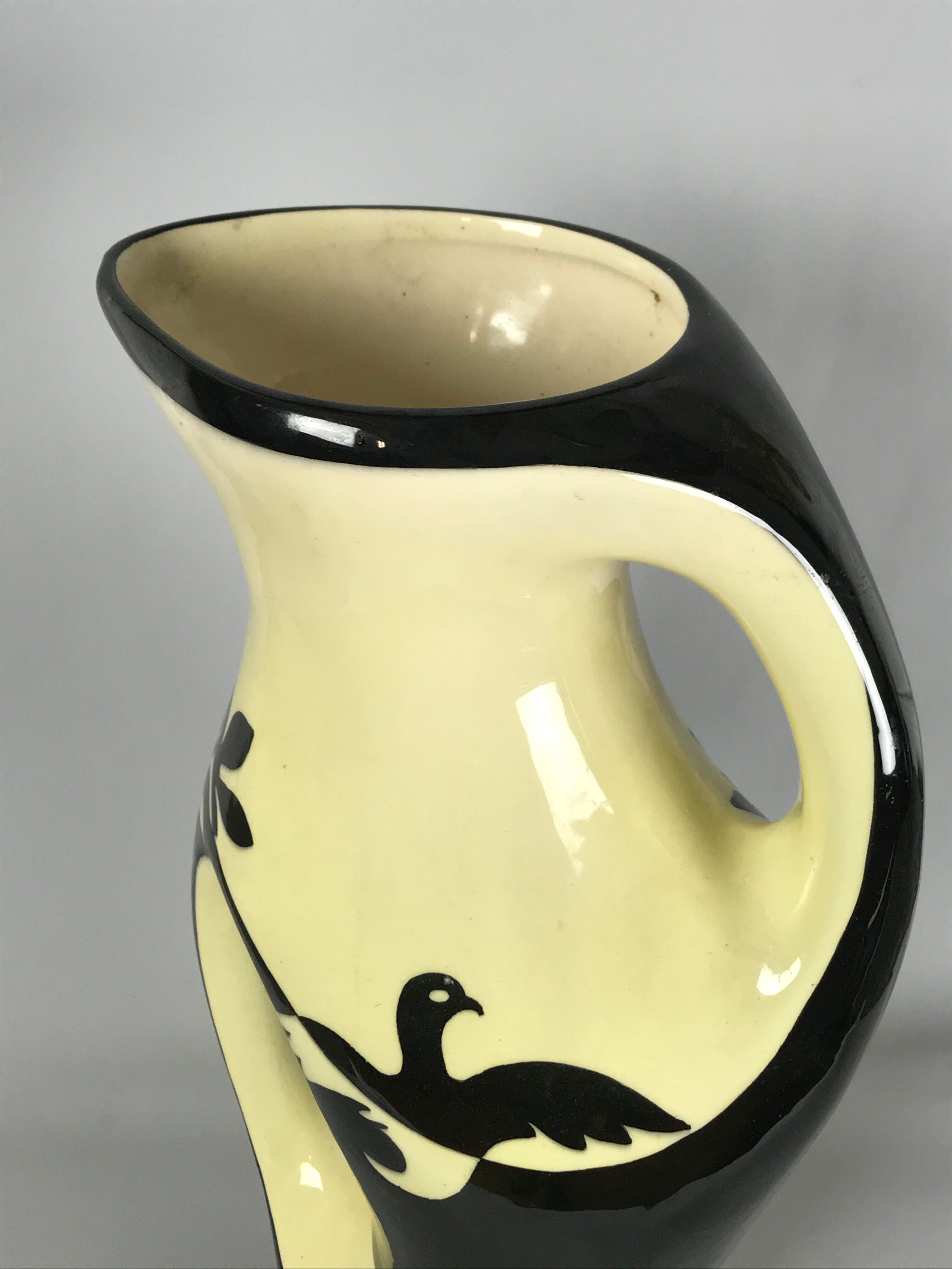 PICHET (GRAND MODELE) IN CERAMIC YEARS 50 A DECOR D HIRONDELLES 36.5 CM