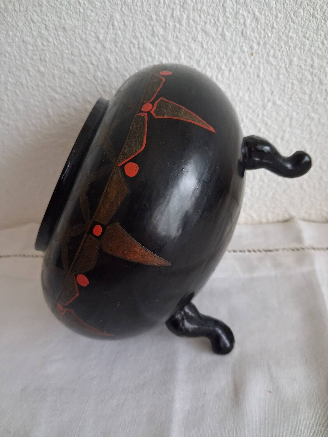 Chinese lacquer bonbonnière