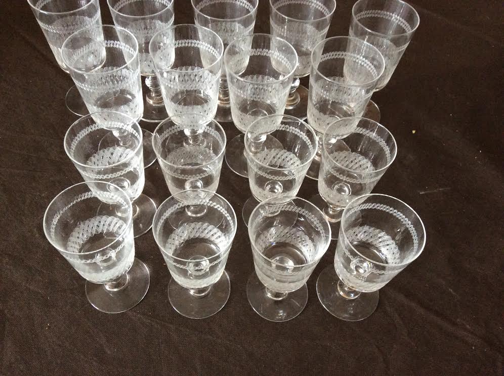 Lot of 17 crystal glasses