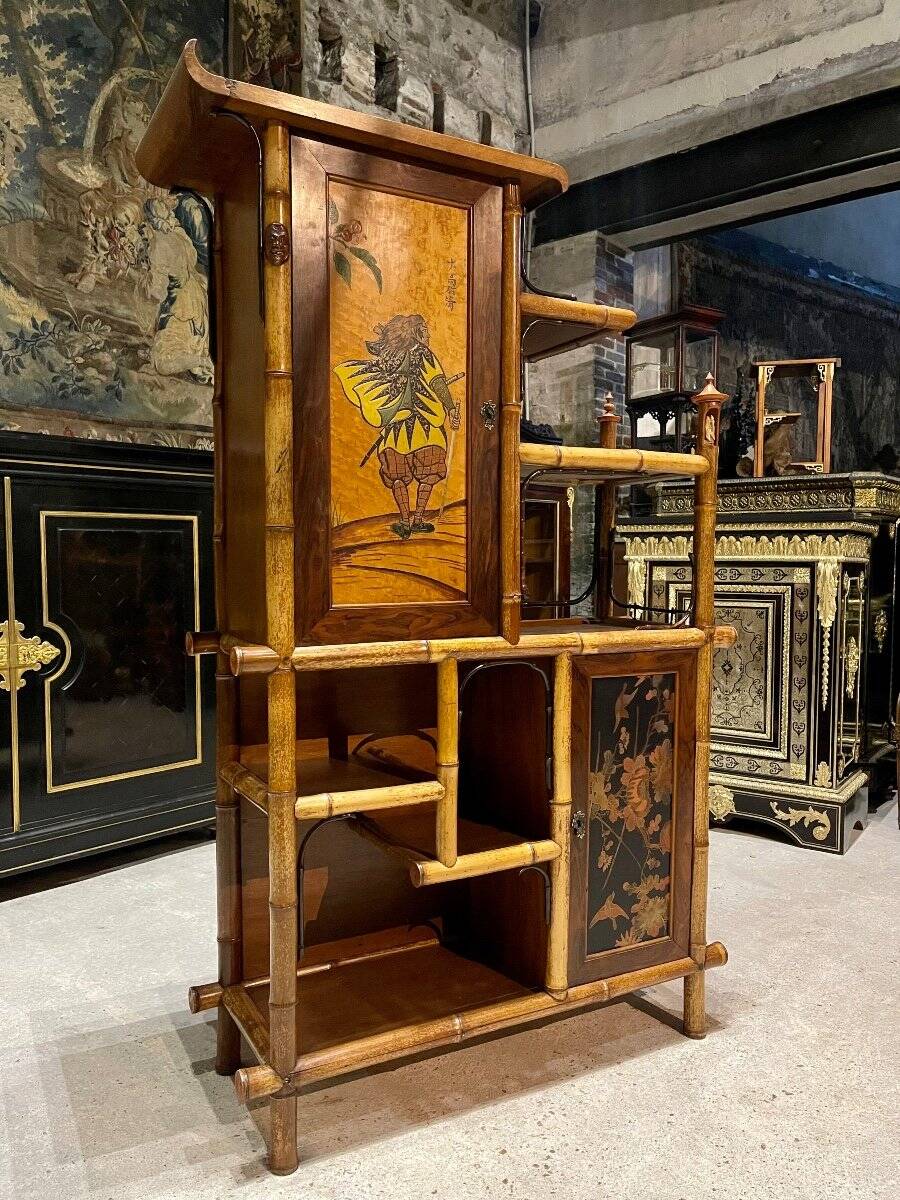 Japanese-style cabinet attributed to Perret and Vibert from the Napoleonic III period.