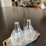 Set pepper and salt shaker