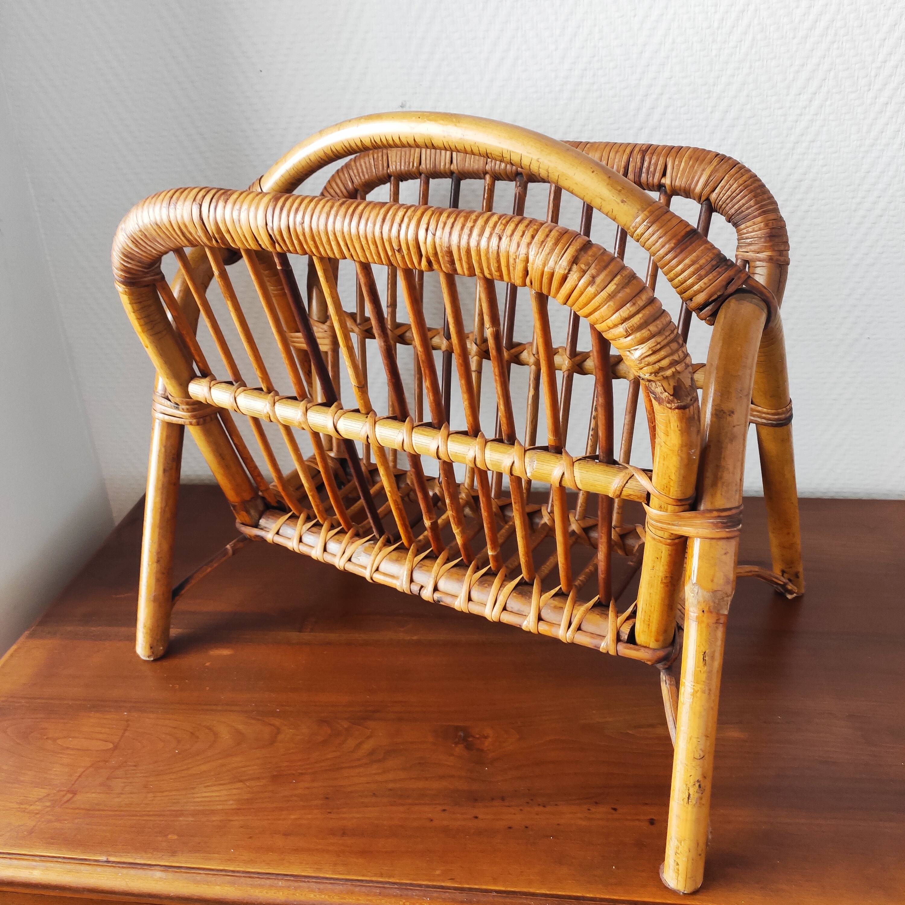 Porte-revues en rotin vintage 50-60