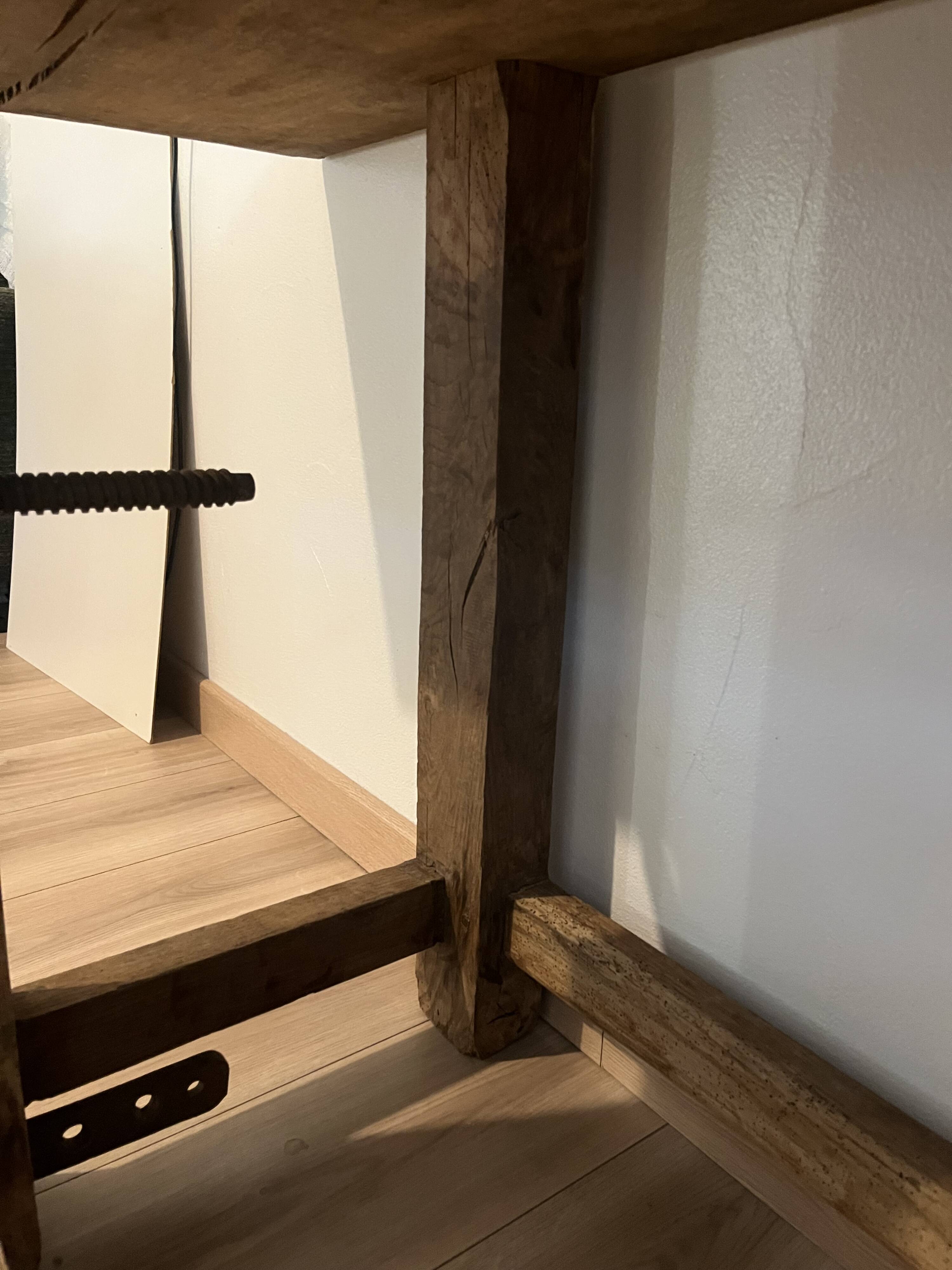 Old workbench / Carpenter's workbench