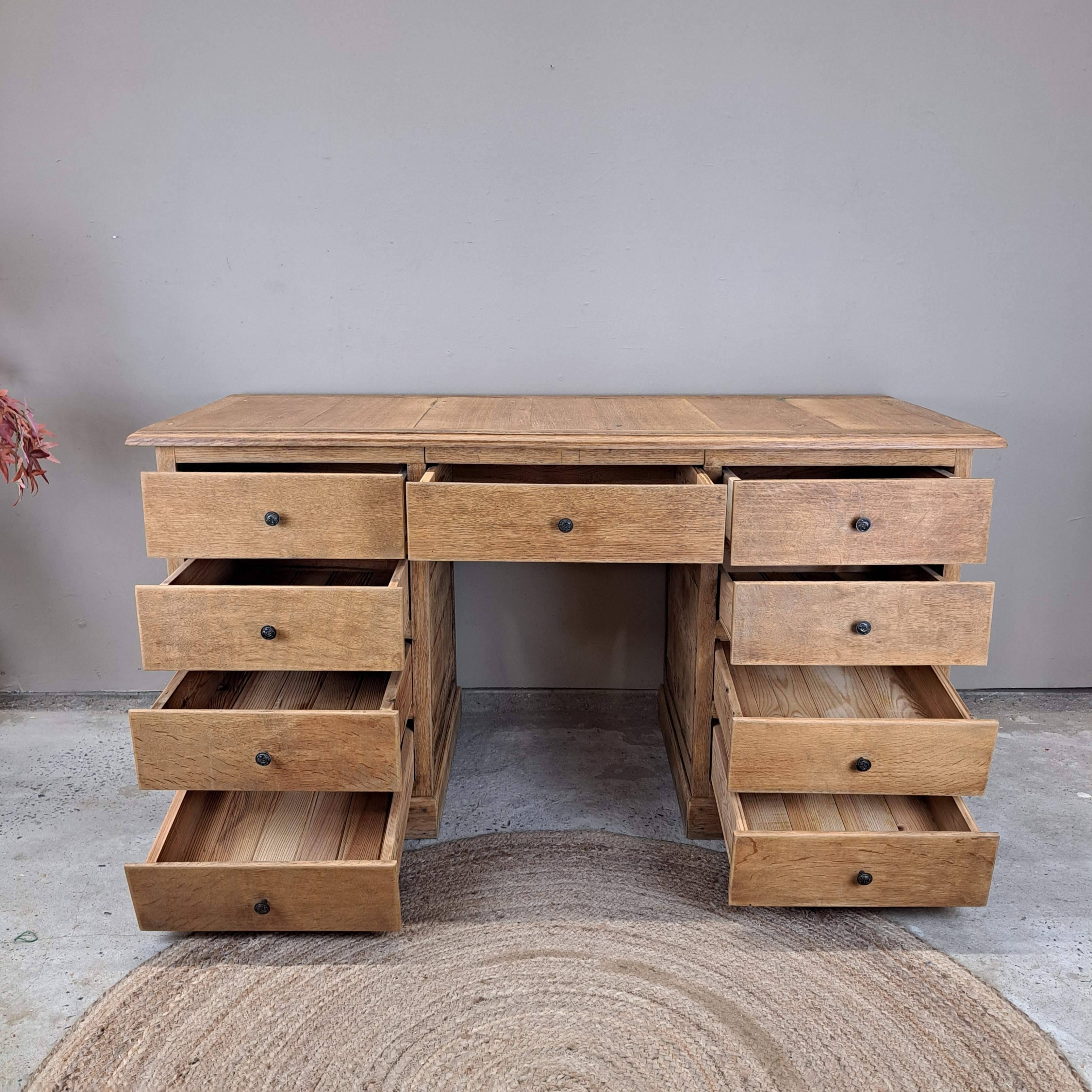 Bureau en chëne