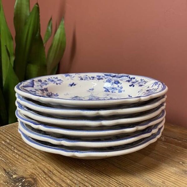 Ensemble de 6 assiettes creuses décor bleu Moustiers