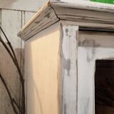 Buffet with 2 glass doors