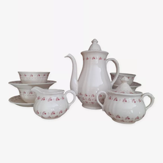 Complete English porcelain service