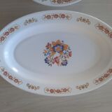 Set of 2 vintage dishes