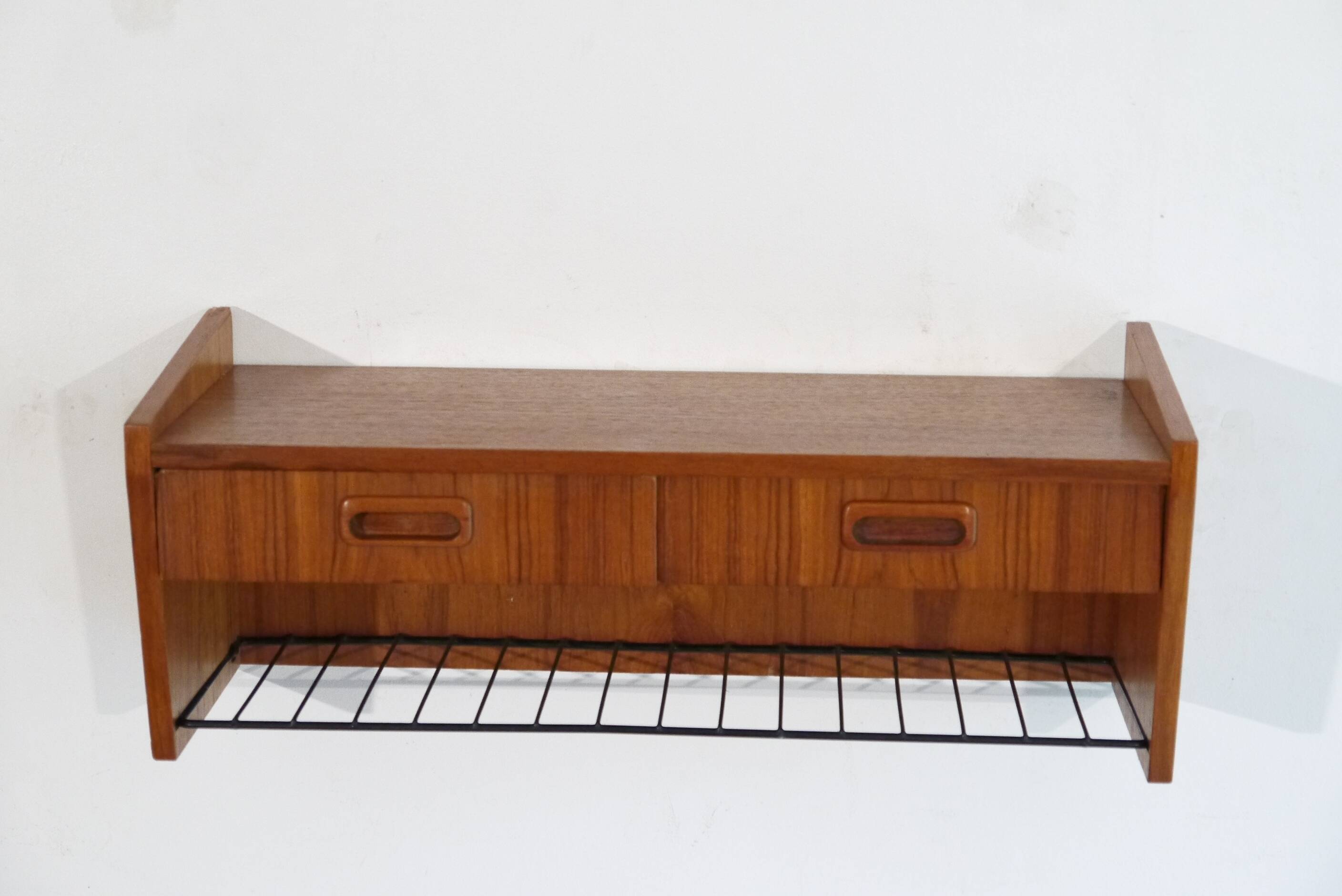 Etagère scandinave en teck 1960