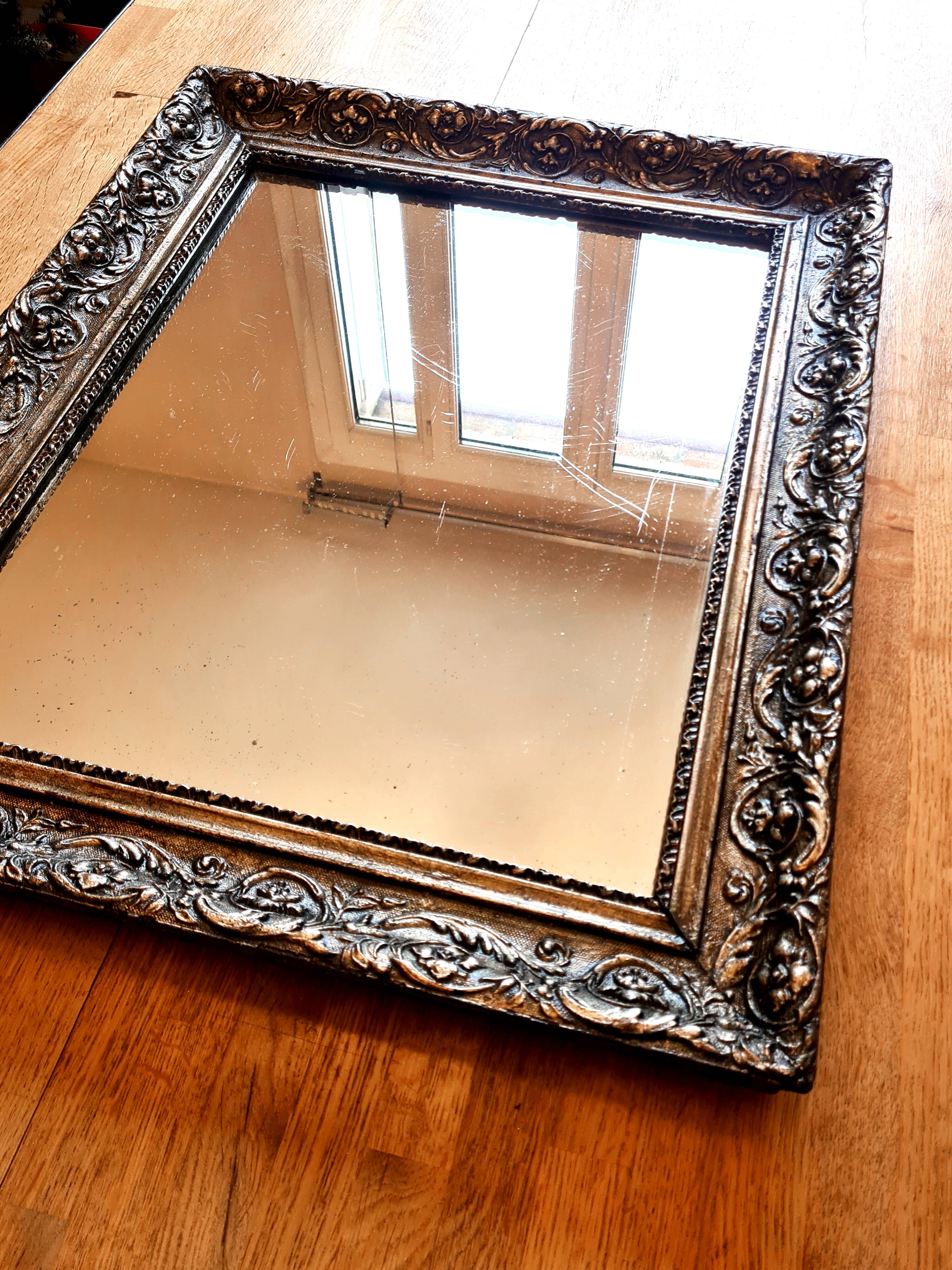 Antique silvered mirror "Barthélémy" – elegance and poetry of time