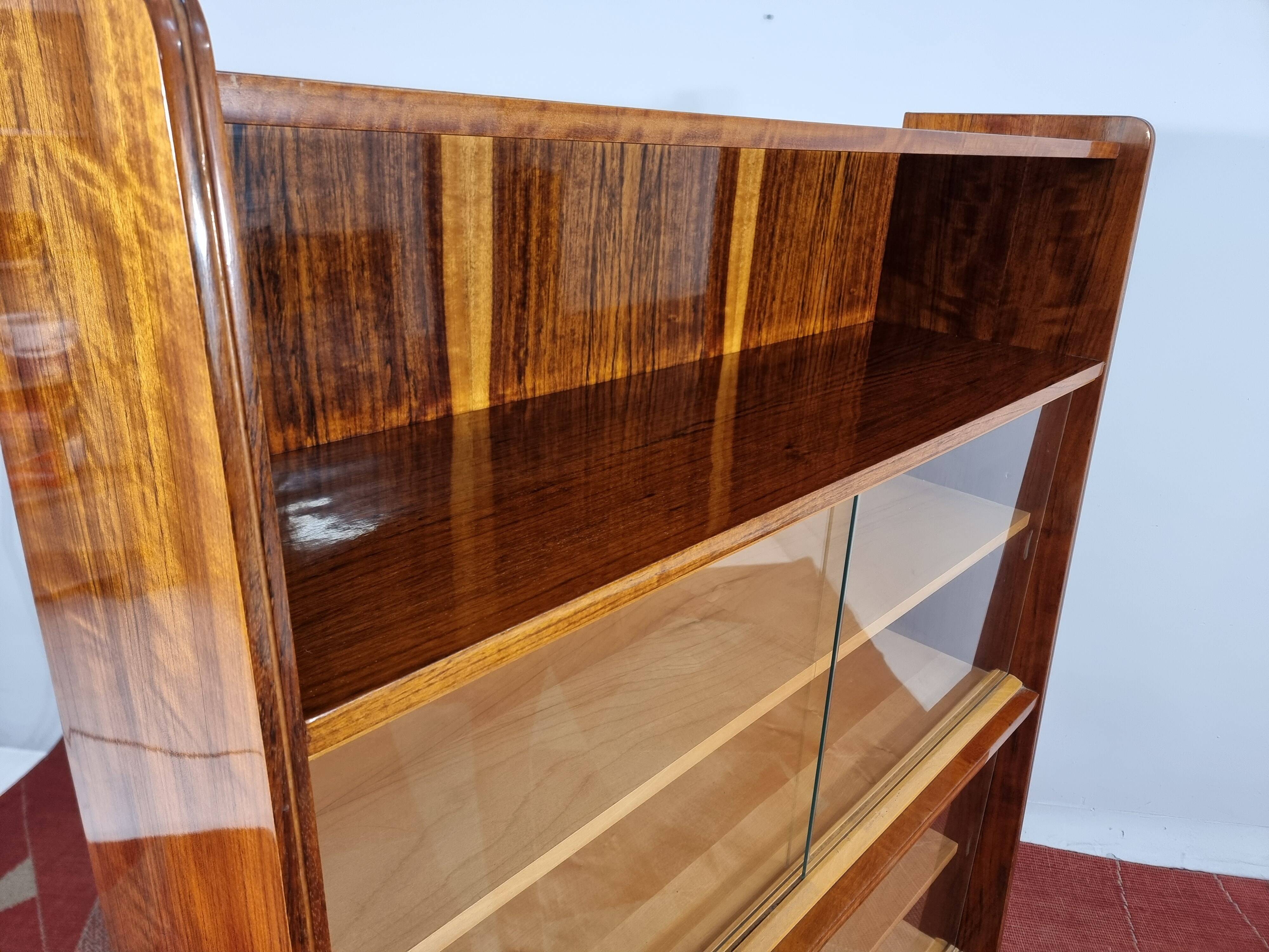 Vitrine vintage marron de Tatra, 1970