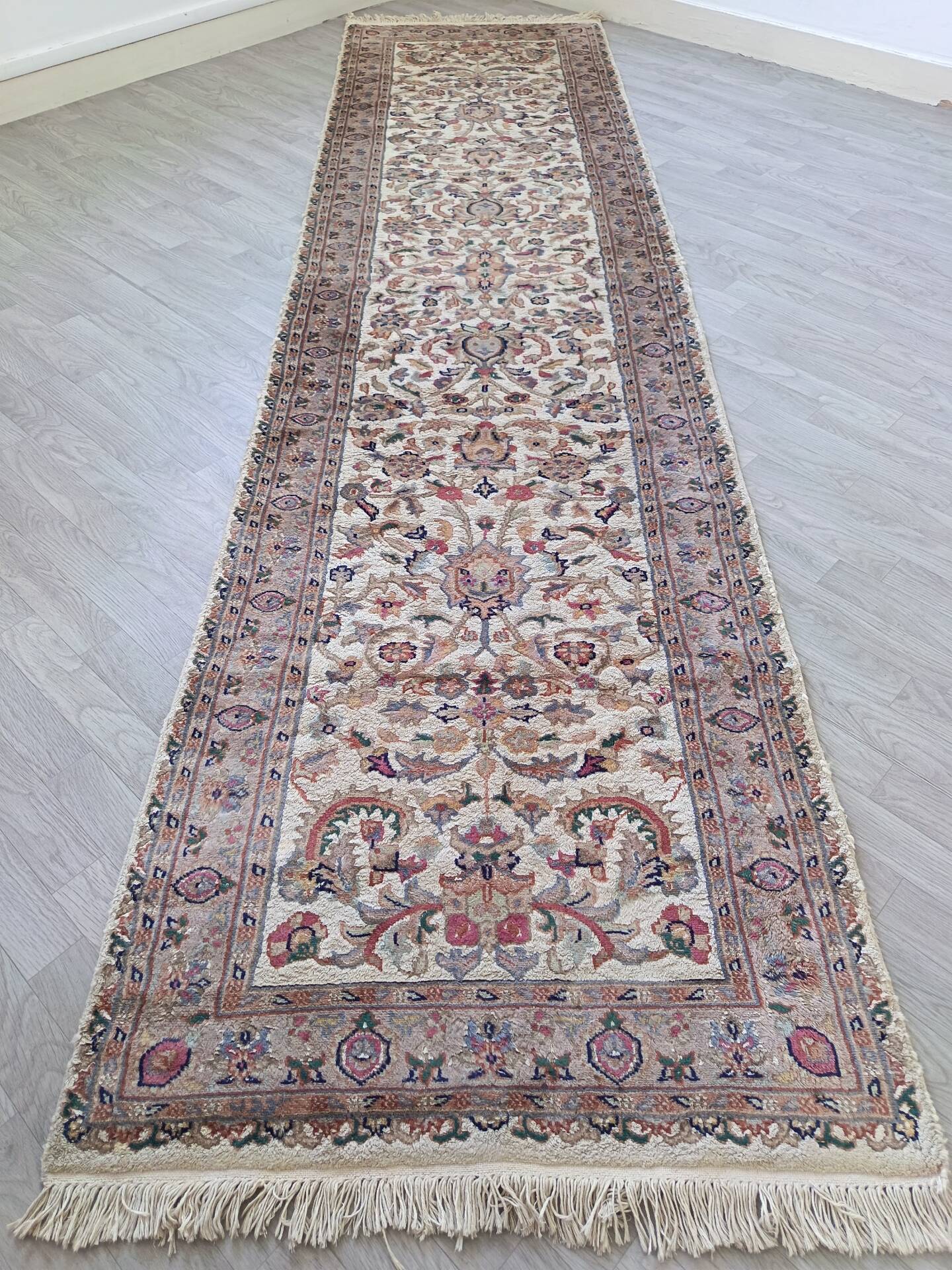 Pakistani Hand-Knotted Gallery Carpet