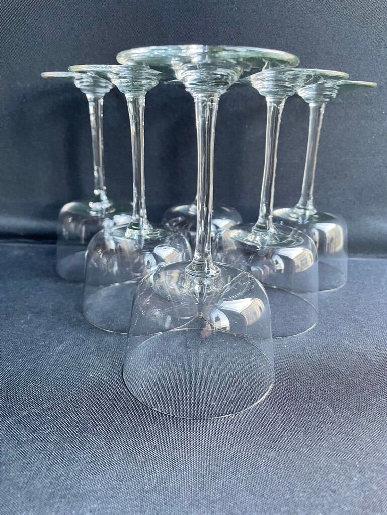 6 wine glasses light blown crystal