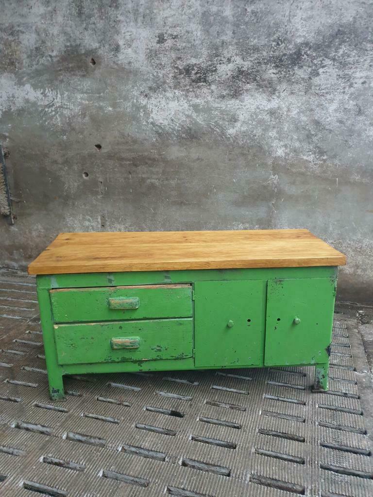 Old workbench industrial