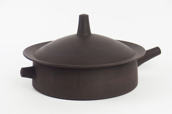 Pot couvert en grés par Dansk