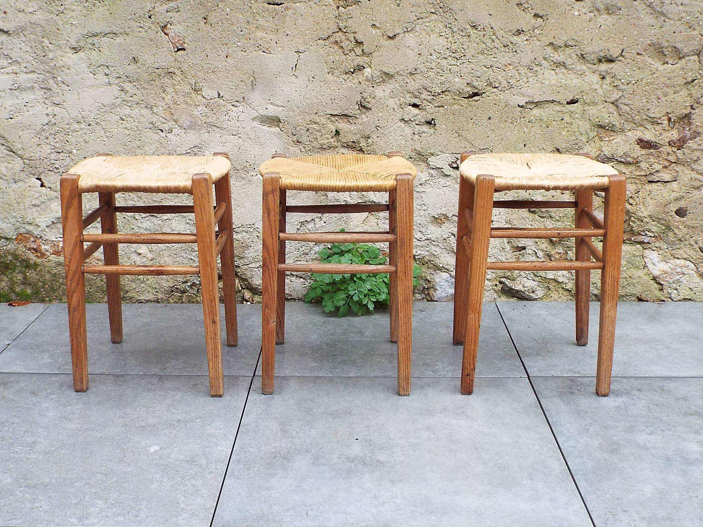 3 tabourets paillés