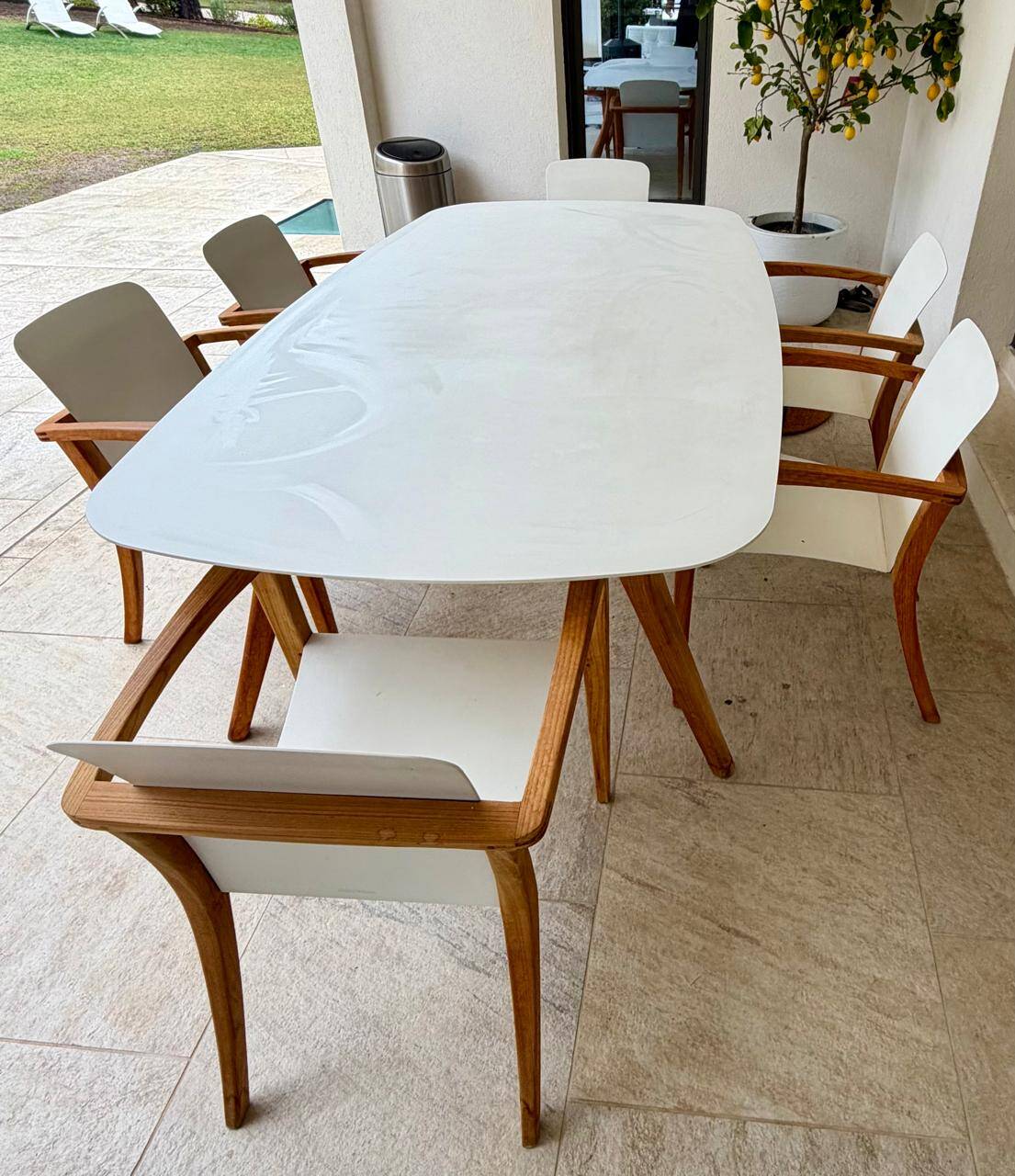 Salon de jardin Royal Botania – teck & métal blanc