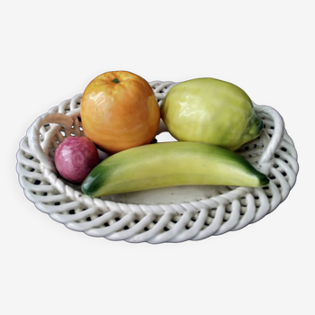 Trompe-l'oeil fruit basket in slip