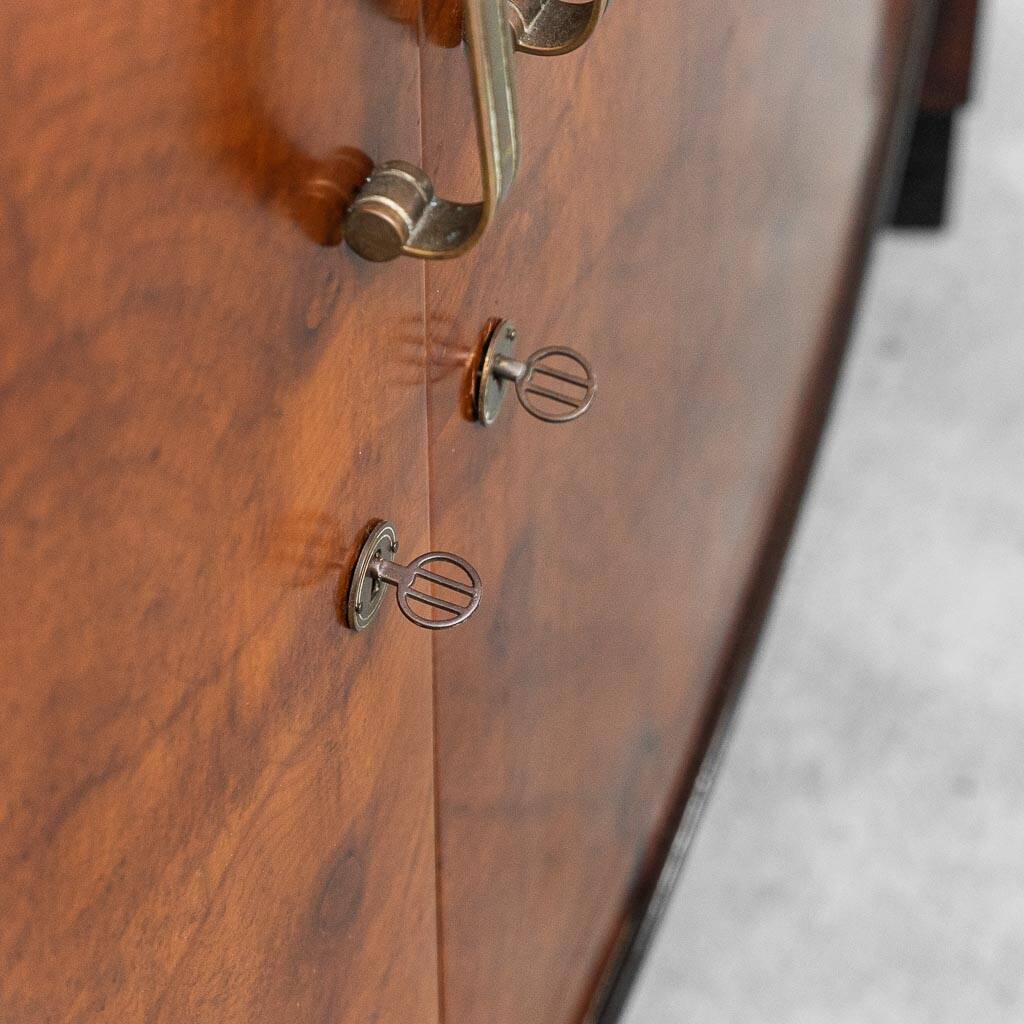 Art Deco vintage sideboard in walnut burl – 1930s design sideboard