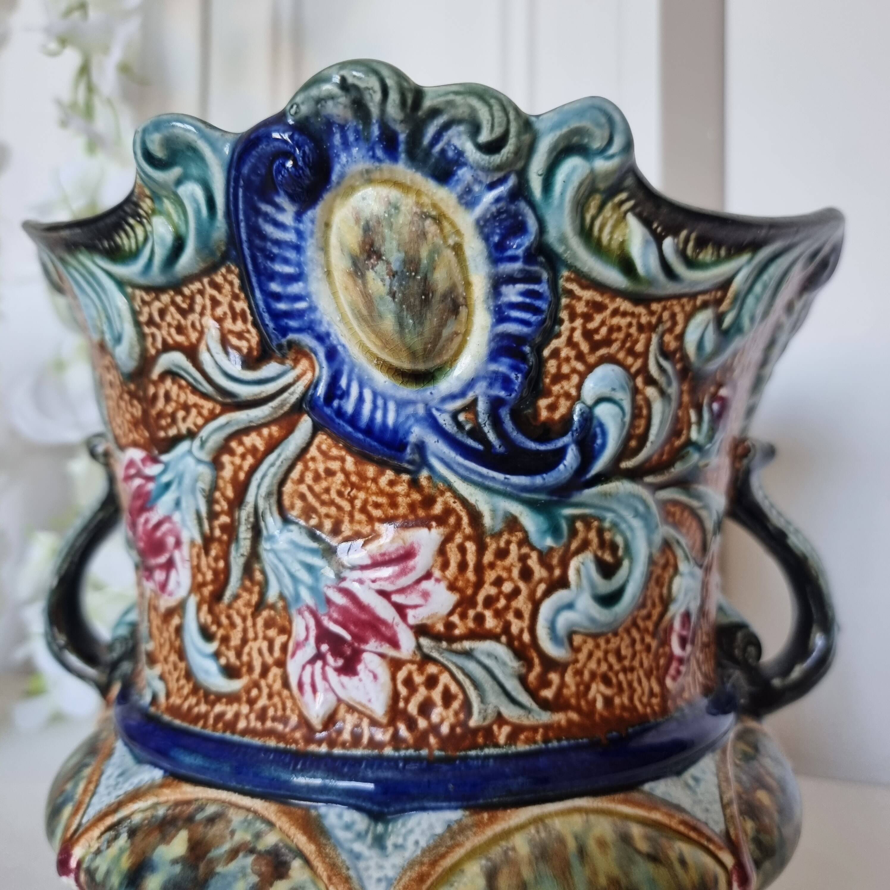 Antique ceramic macetero Barbotines Onnaing Siglo XIX Art Nouveau