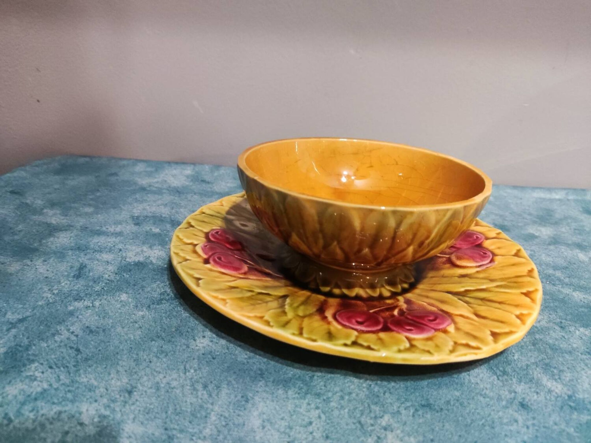 Coupe en barbotine pour la confiture