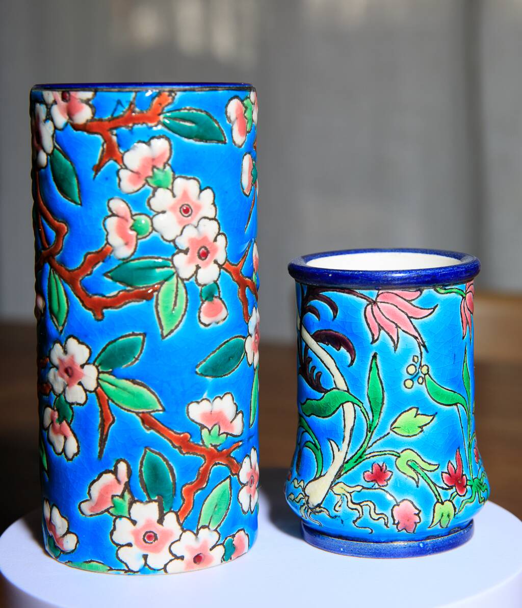 Paire de vases en emaux de longwy