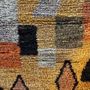 Tapis jaune moderne berbere marocain en laine