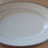 Deux plats en faïence ovales