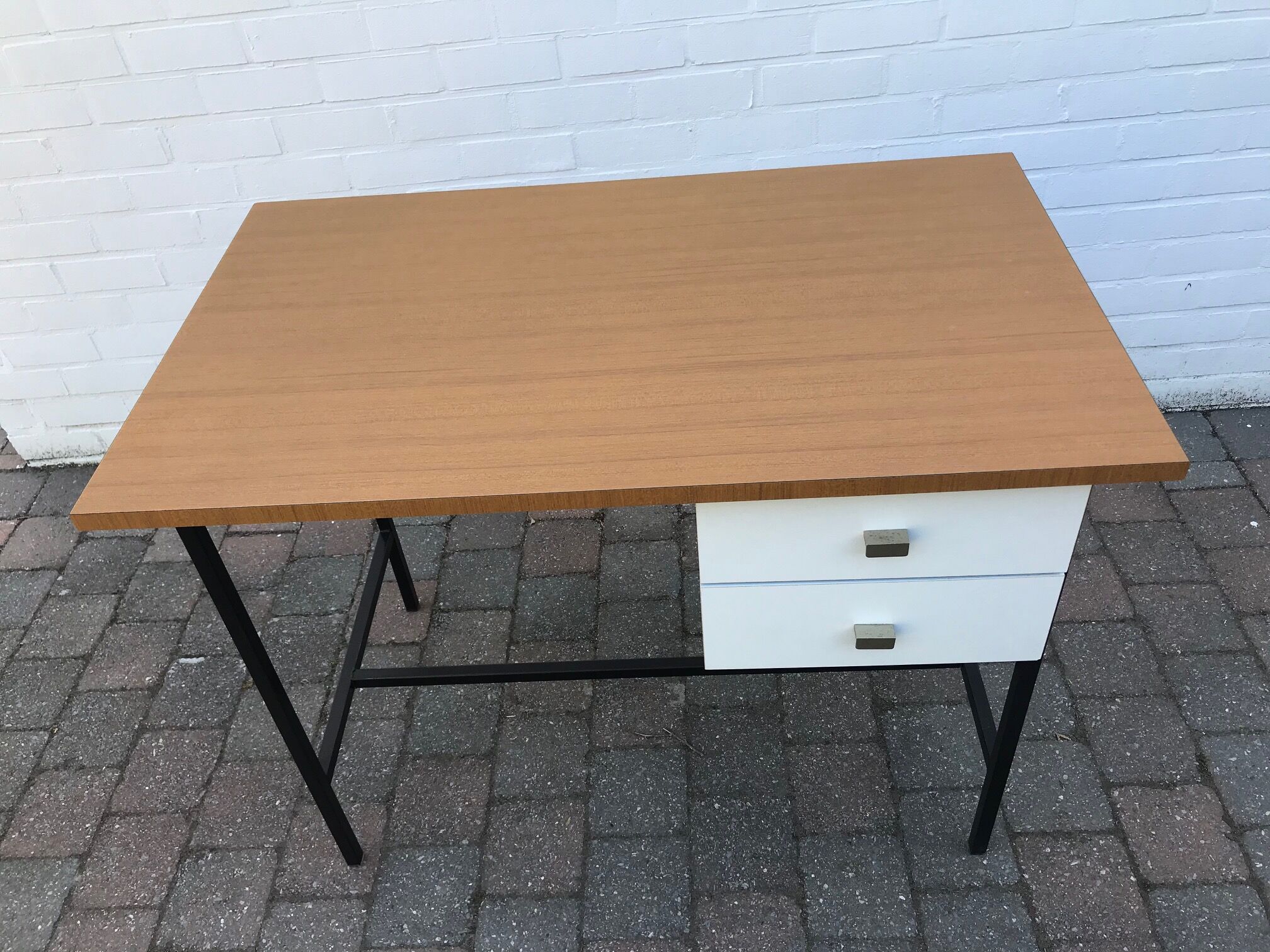 desk white drawers of Pierre guariche edition meurop 1960