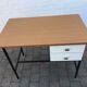 Bureau tiroirs blanc de Pierre Guariche édition Meurop  1960