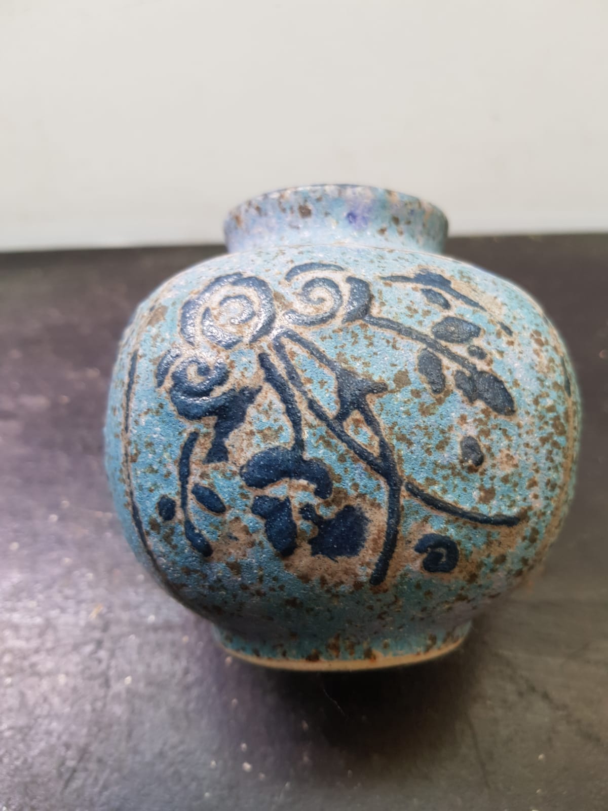 Old vase ball ceramic blue vintage floral décor