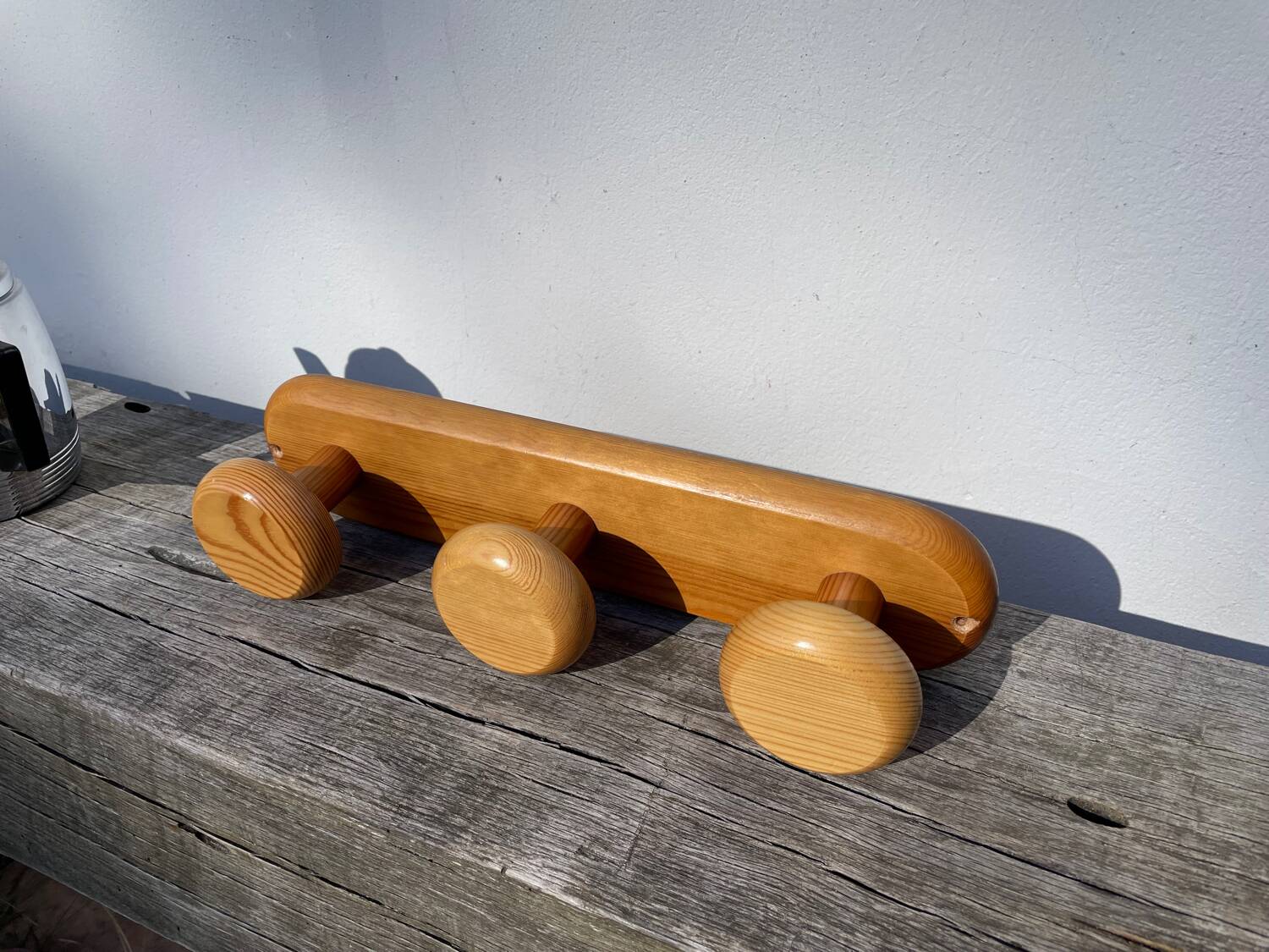 1980 pine wood wall coat rack