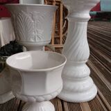Porcelain pedestal
