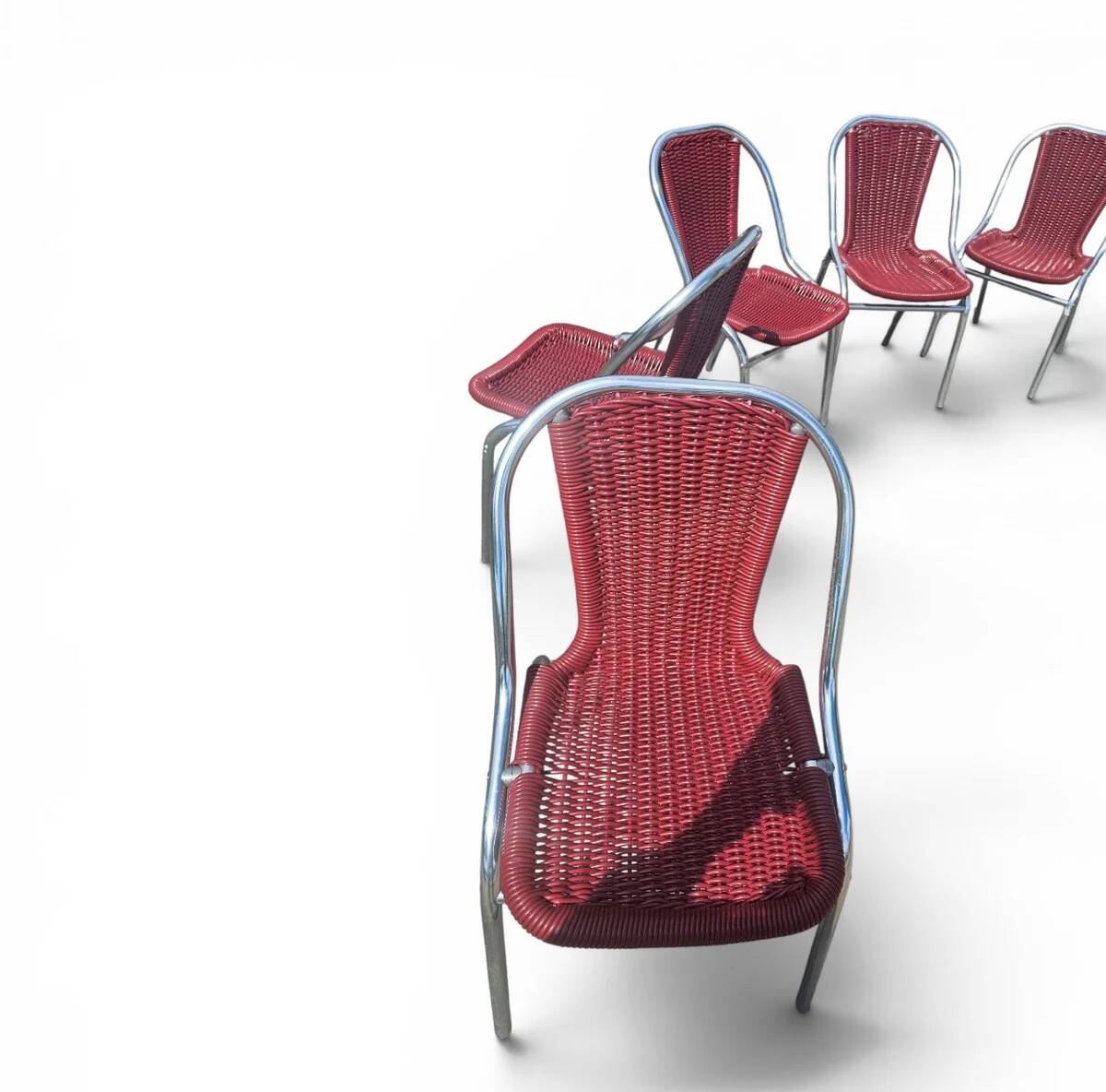 6 x red aluminium indoor/outdoor chair with synthetic weave (wicker/rattan look) 1980s