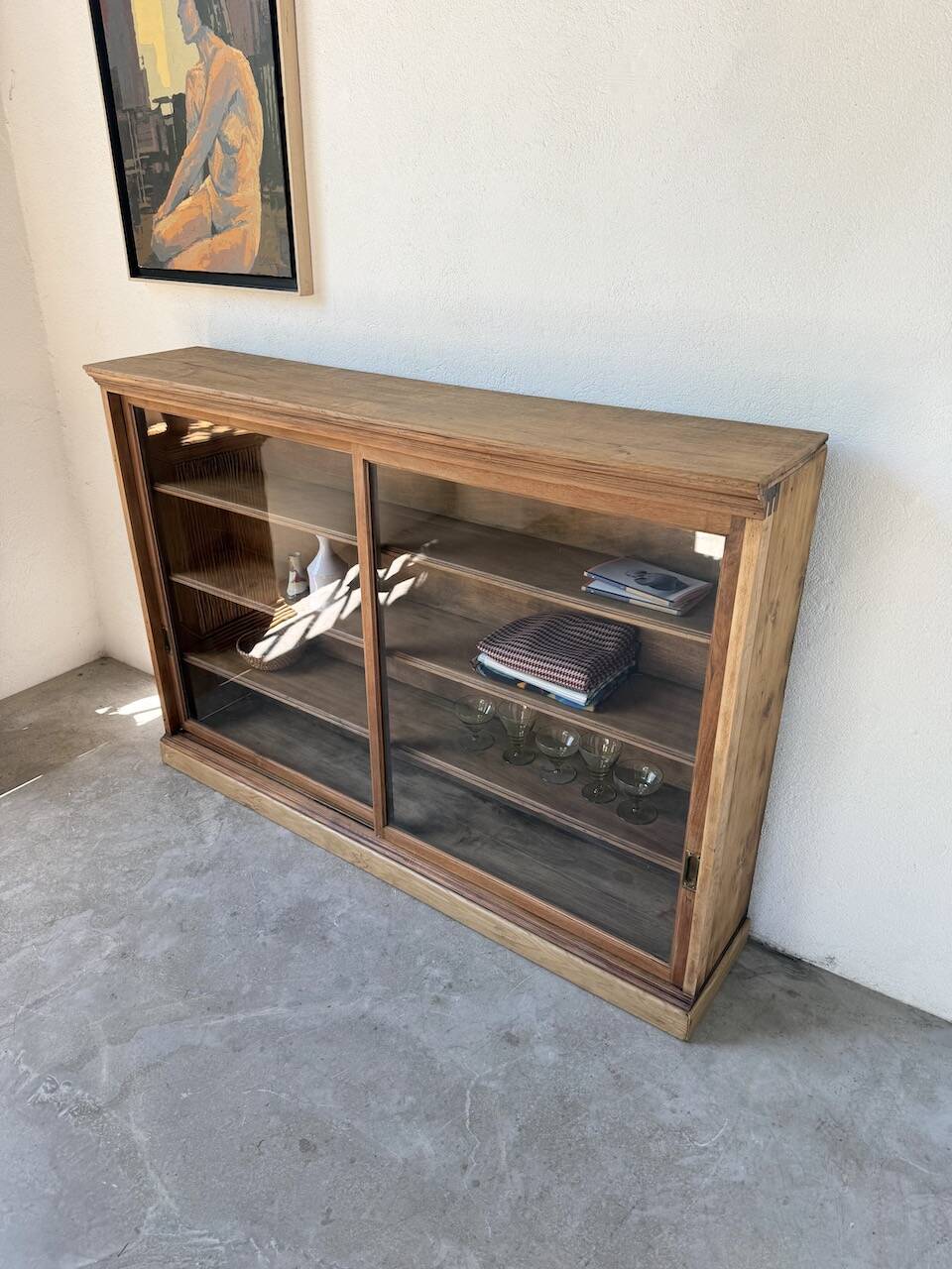 Enfilade vitrée en chêne, années 50