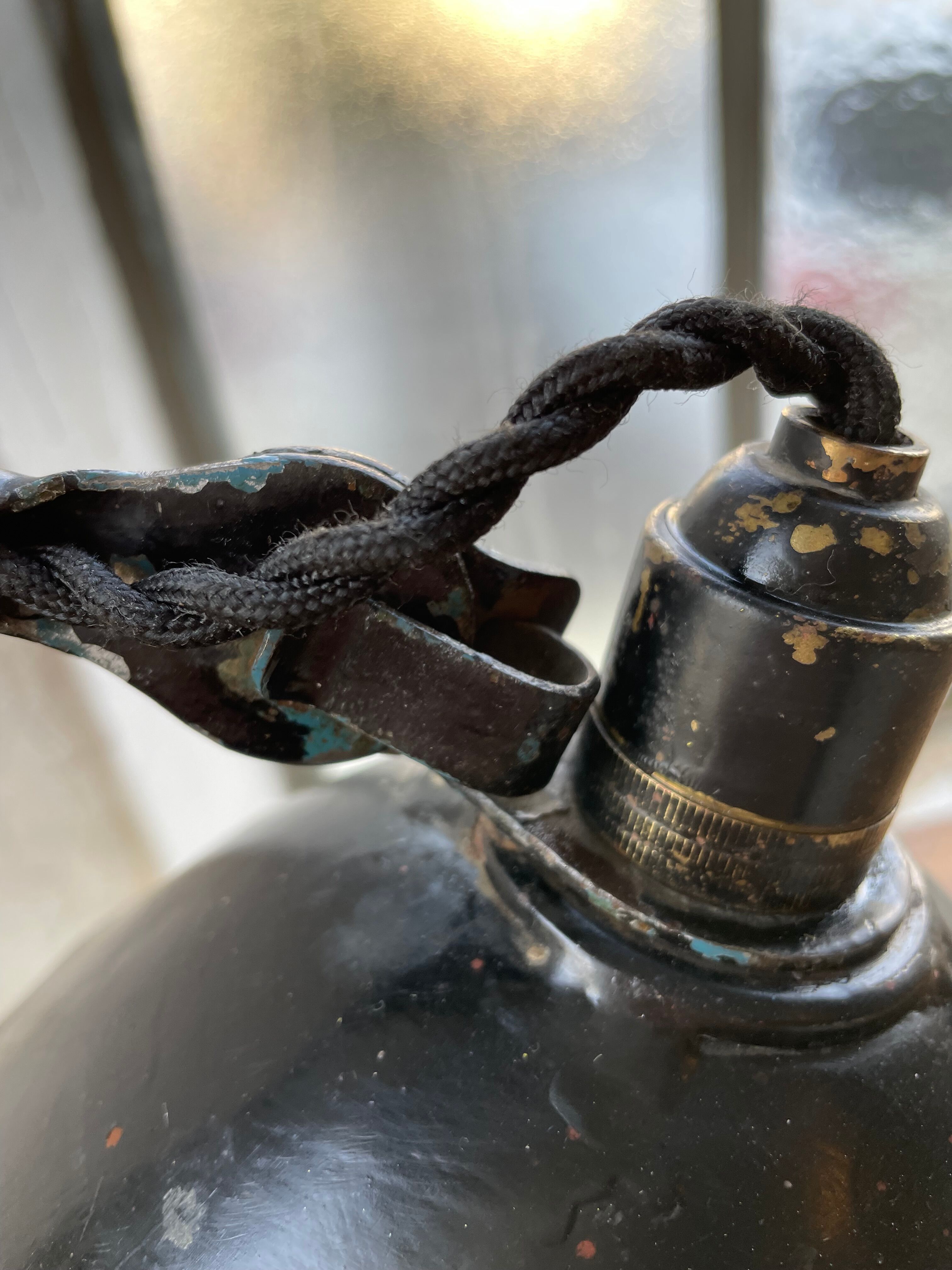 Articulated workshop lamp ravel ball joints