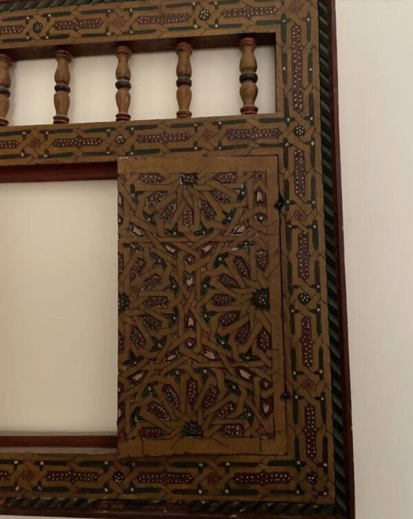 Fenêtre marocaine en bois