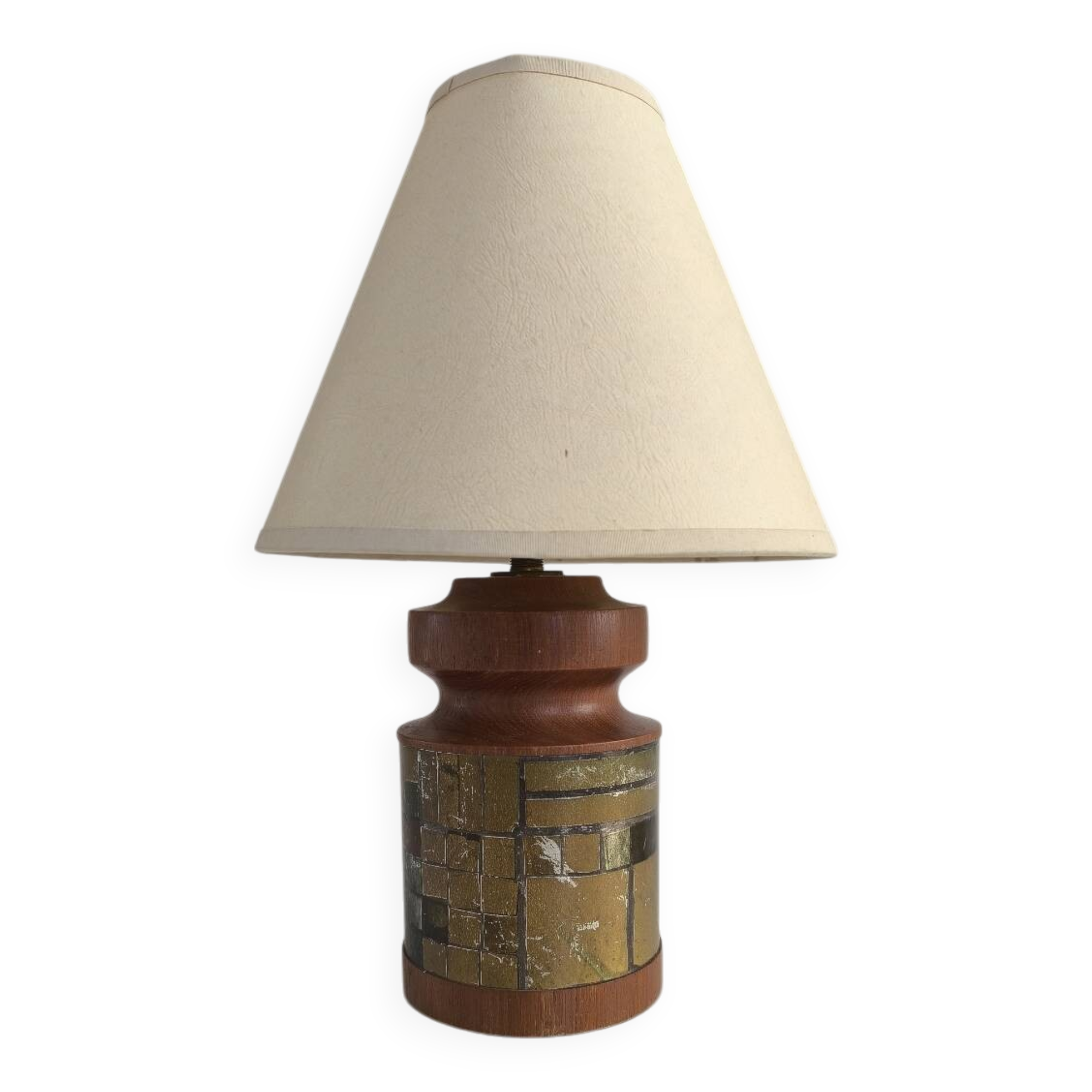 Table lamp in turned wood