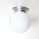 Plafonnier opaline boule sur socle inox