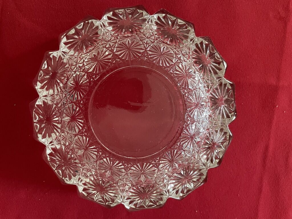 Empty pocket in chiseled glass