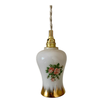 Vintage tulip ride in white opaline drawings of roses