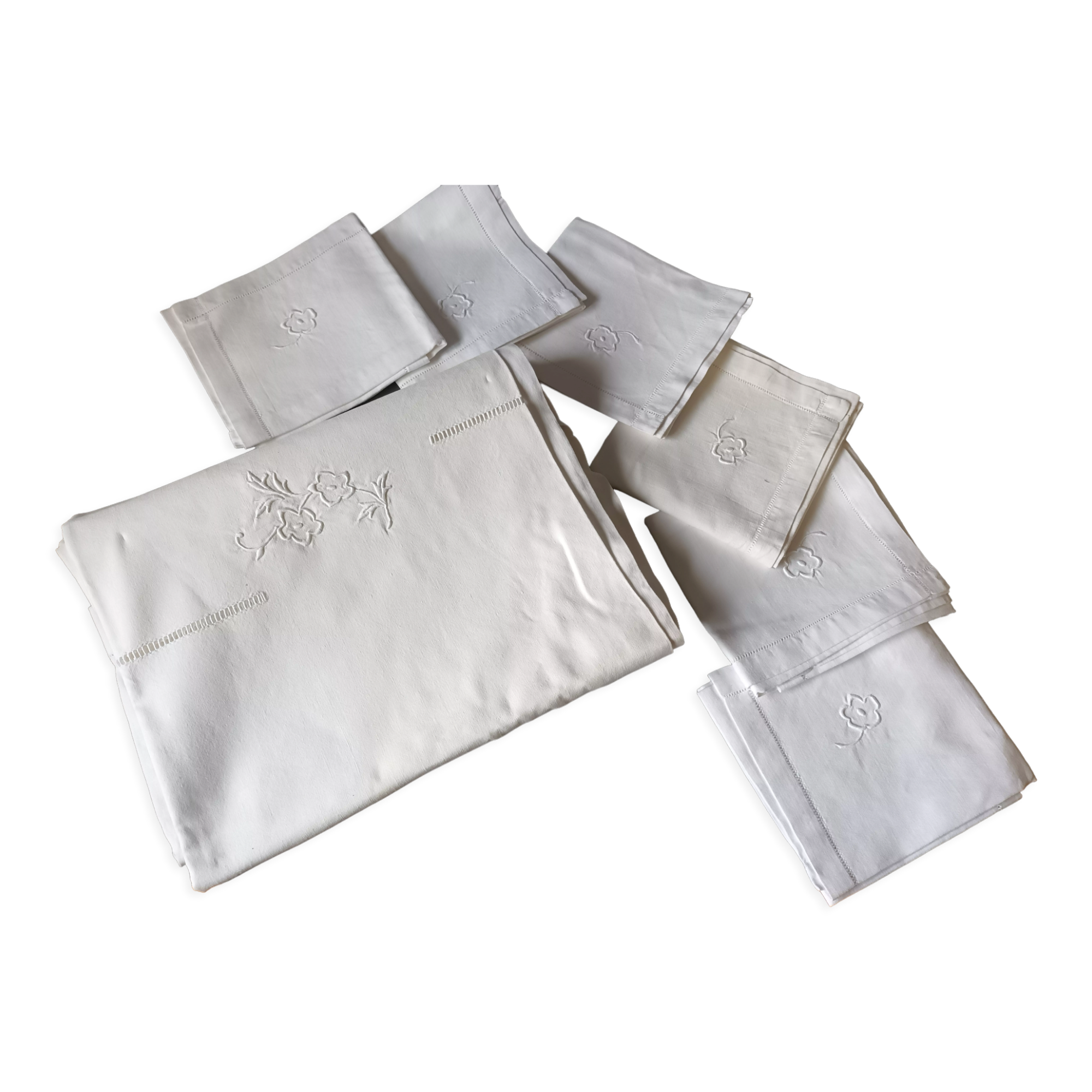 Tablecloth and 6 napkins