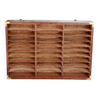 Étagère murale vintage type meuble de métier en bois et métal doré