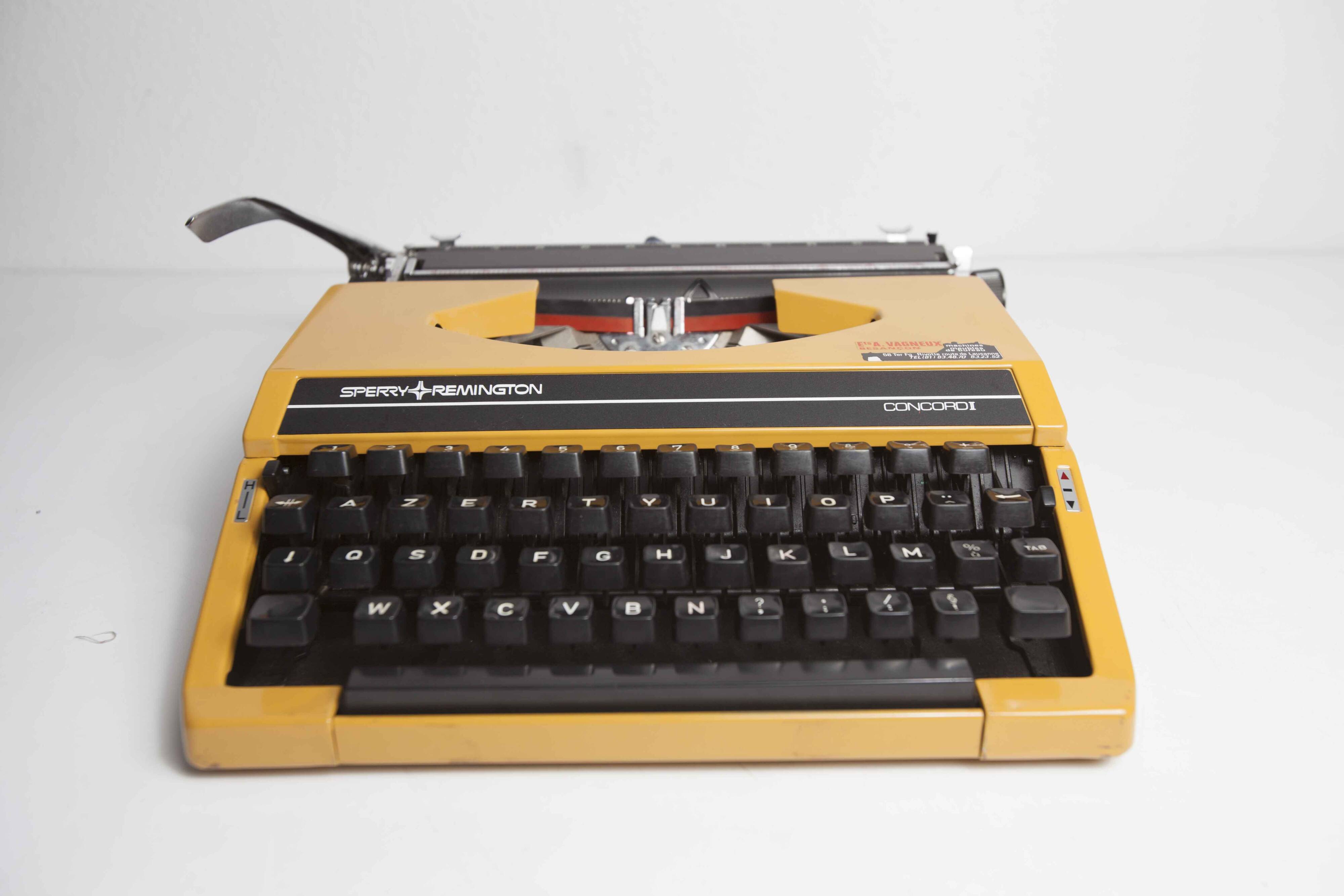 Sperry Remington concord II typewriter Overhauled and new ribbon